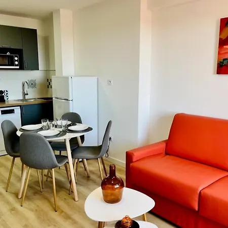 Easy 2* Ajaccio (Corsica)