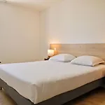 Apart-hotel Easy 2*