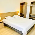 Easy Apart-hotel