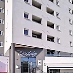 Apart-hotel Easy 2*