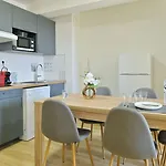 Apart-hotel Easy 2*