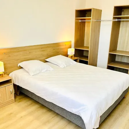 Easy Aparthotel