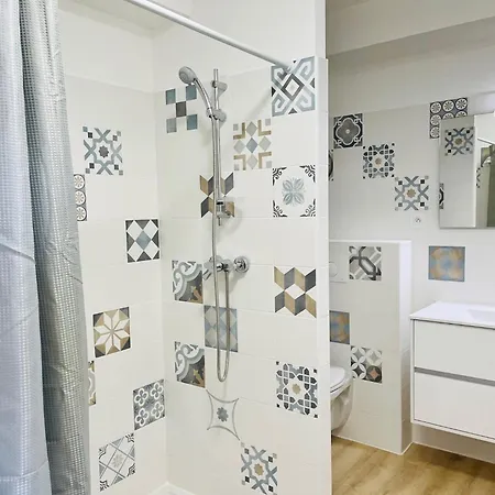 Easy Aparthotel 2*